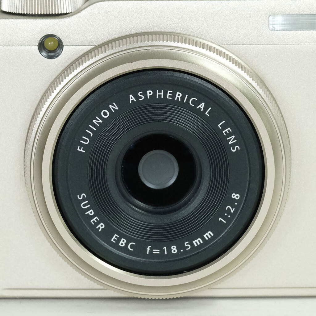 FUJIFILM XF10 シャンパンゴールド