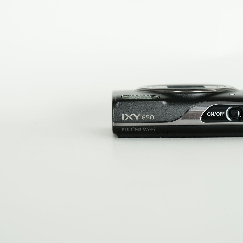 Canon IXY 650 ブラック