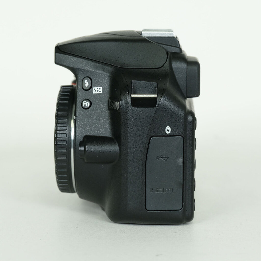 Nikon D3400