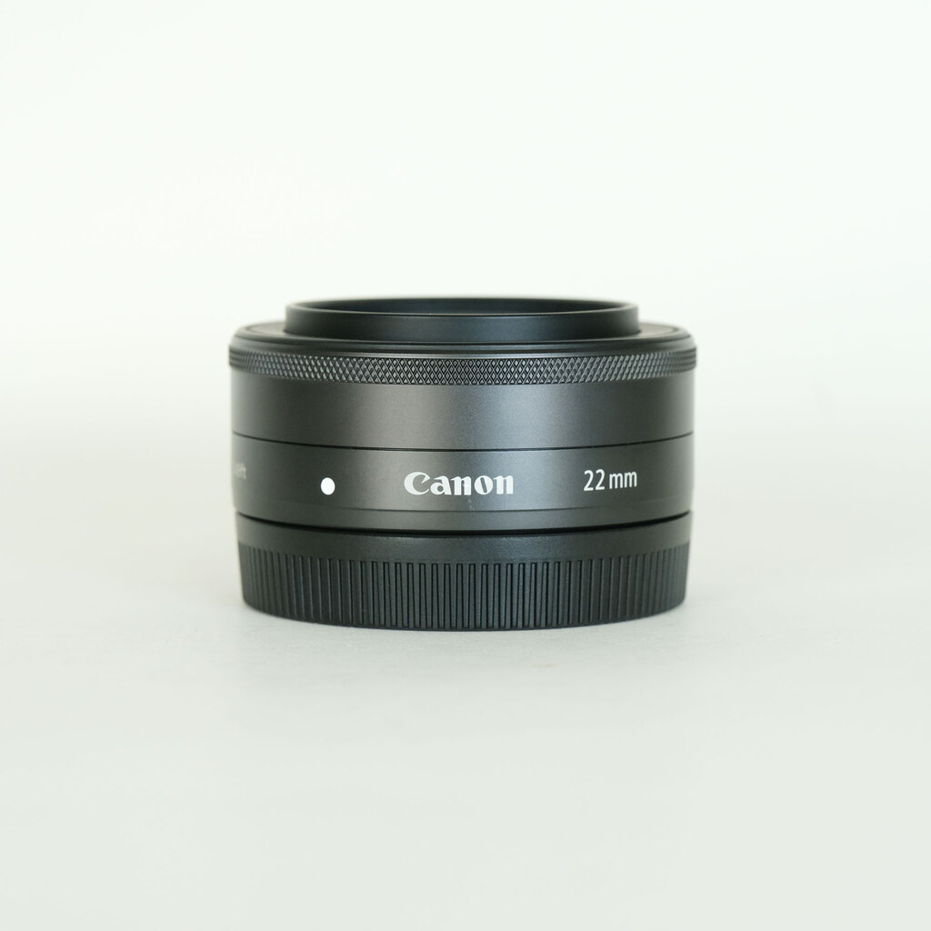 Canon EF-M22mm F2 STM