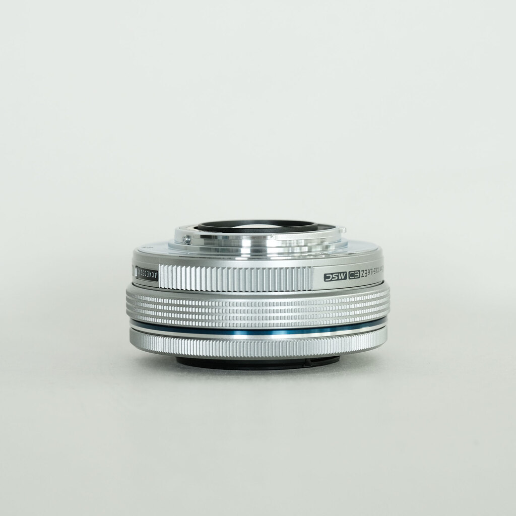 OLYMPUS M.ZUIKO DIGITAL ED 14-42mm F3.5-5.6 EZ シルバー