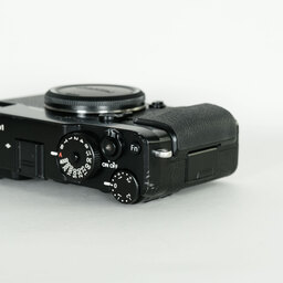 FUJIFILM X-Pro1 FUJIFILM X-Pro1