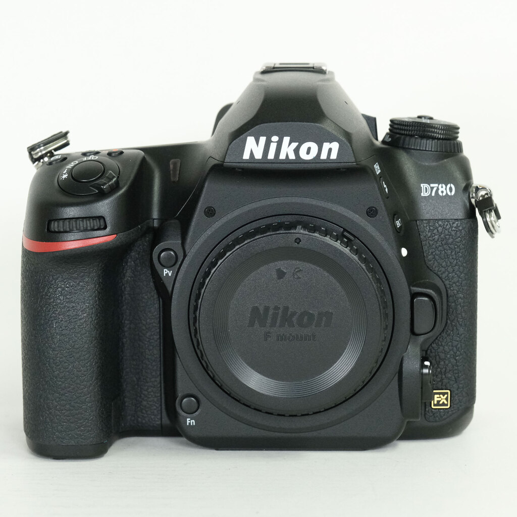 Nikon D780