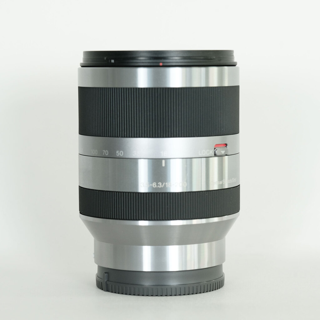 SONY E18-200mm F3.5-6.3 OSS SEL18200