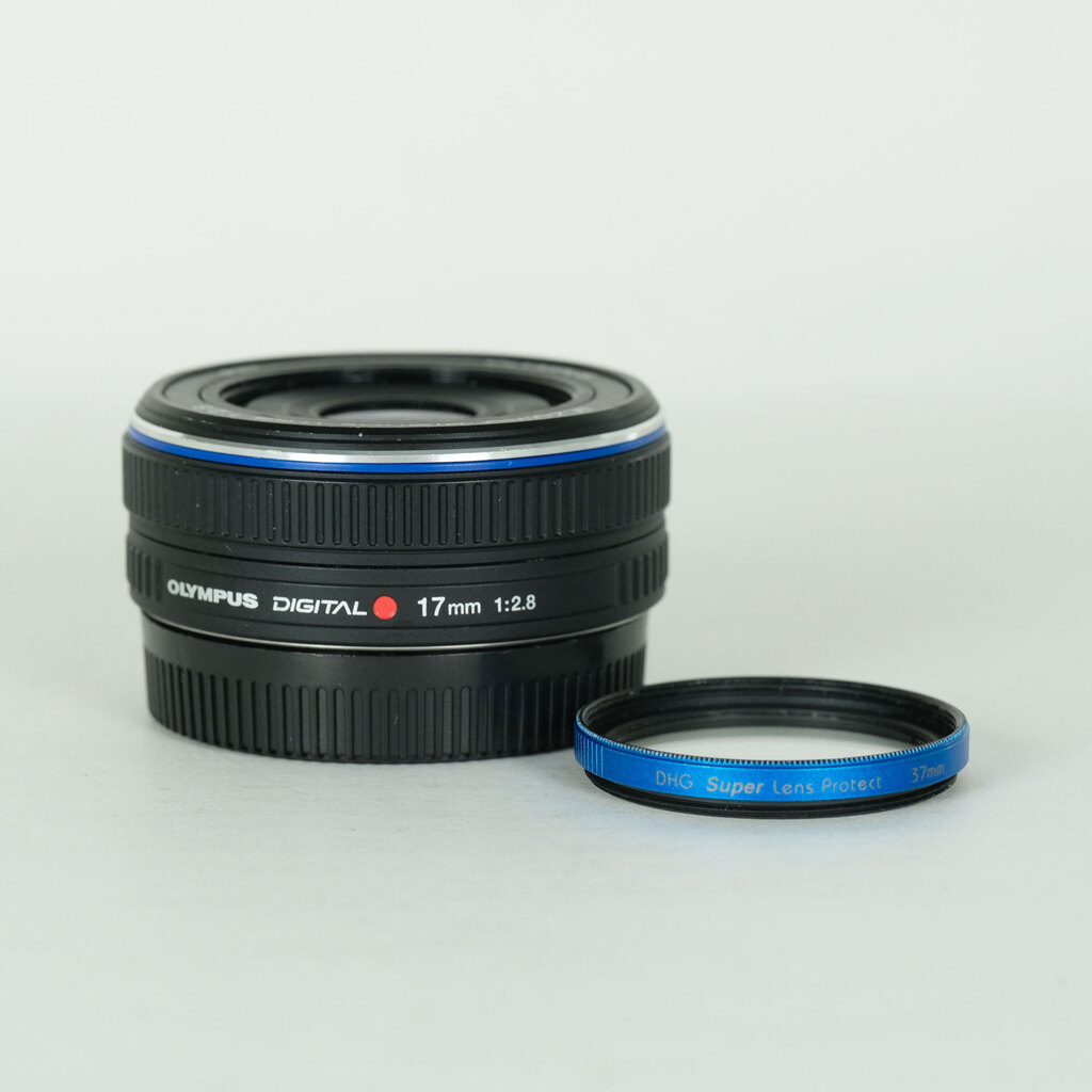 OLYMPUS M.ZUIKO DIGITAL 17mm F2.8 ブラックの出品 | ONE SCENE（ワン