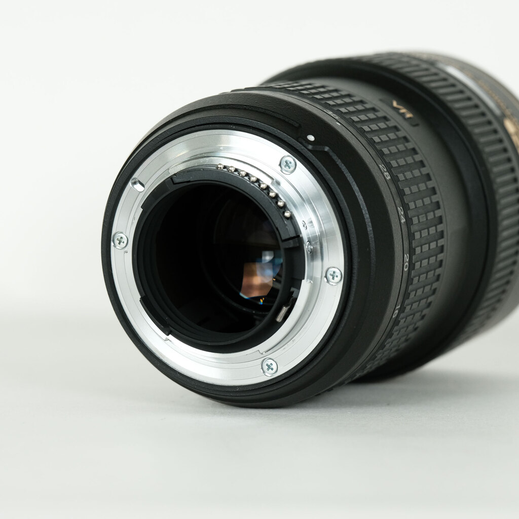 Nikon AF-S NIKKOR 16-35mm F4 G ED VR
