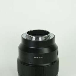 SONY FE 85mm F1.8 SEL85F18 SONY FE 85mm F1.8 SEL85F18