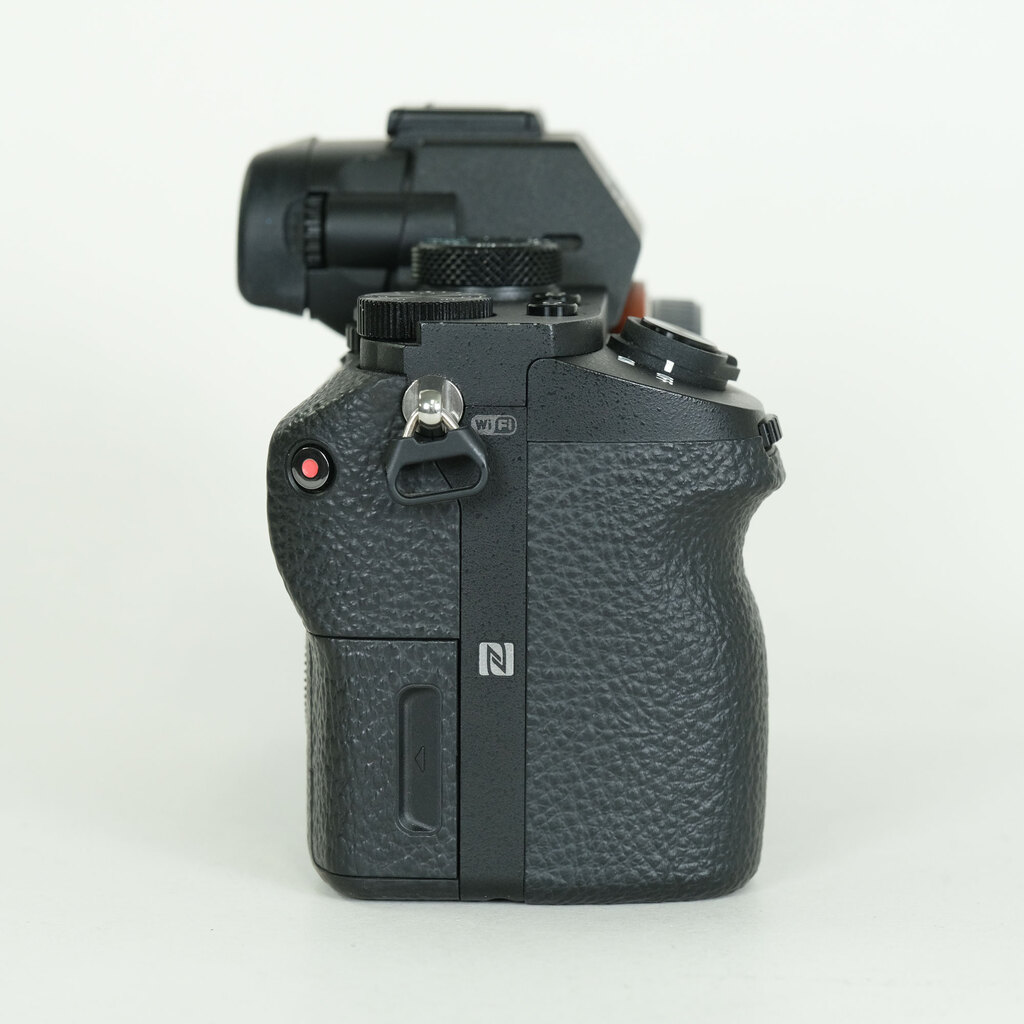 SONY α7 II(ILCE-7M2) SONY α7 II(ILCE-7M2)