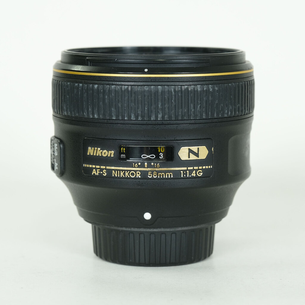 Nikon AF-S NIKKOR 58mm f/1.4G Nikon AF-S NIKKOR 58mm f/1.4G
