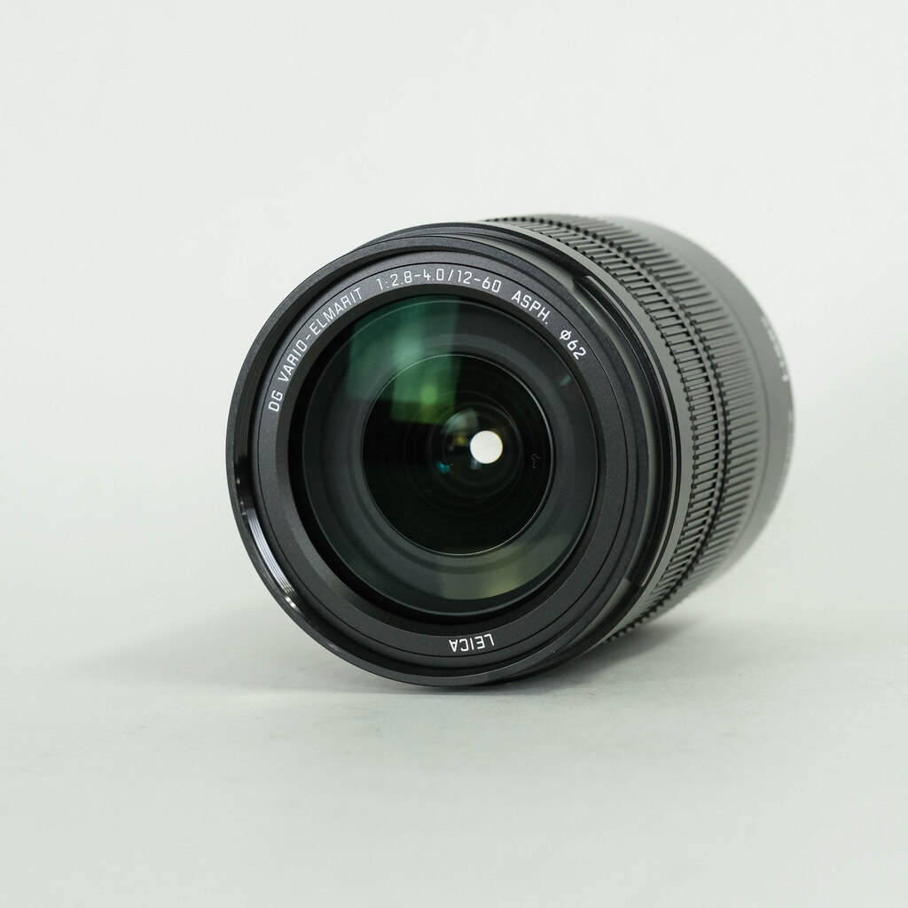 Panasonic LEICA DG VARIO-ELMARIT 12-60mm / F2.8-4.0 ASPH. / POWER O.I.S. Panasonic LEICA DG VARIO-ELMARIT 12-60mm / F2.8-4.0 ASPH. / POWER O.I.S.