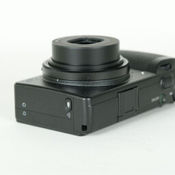 RICOH GR IIIx RICOH GR IIIx