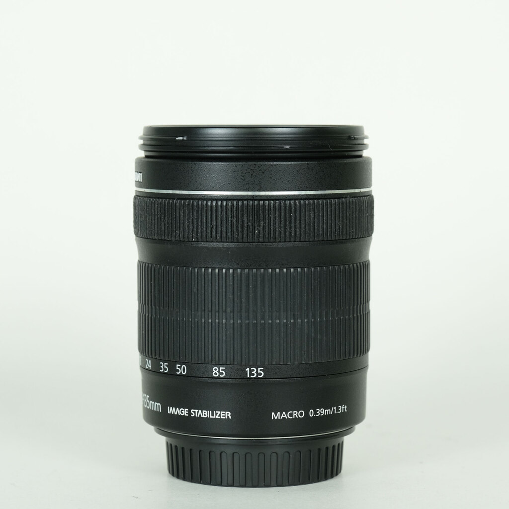 Canon EF-S18-135mm F3.5-5.6 IS STMの出品 | ONE SCENE（ワンシーン）