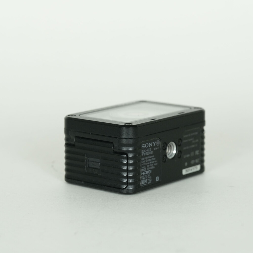 SONY Cyber-shot DSC-RX0