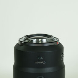 Canon RF135mm F1.8 L IS USM