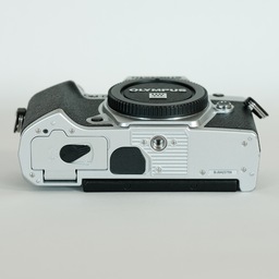 OLYMPUS OM-D E-M5 Mark III