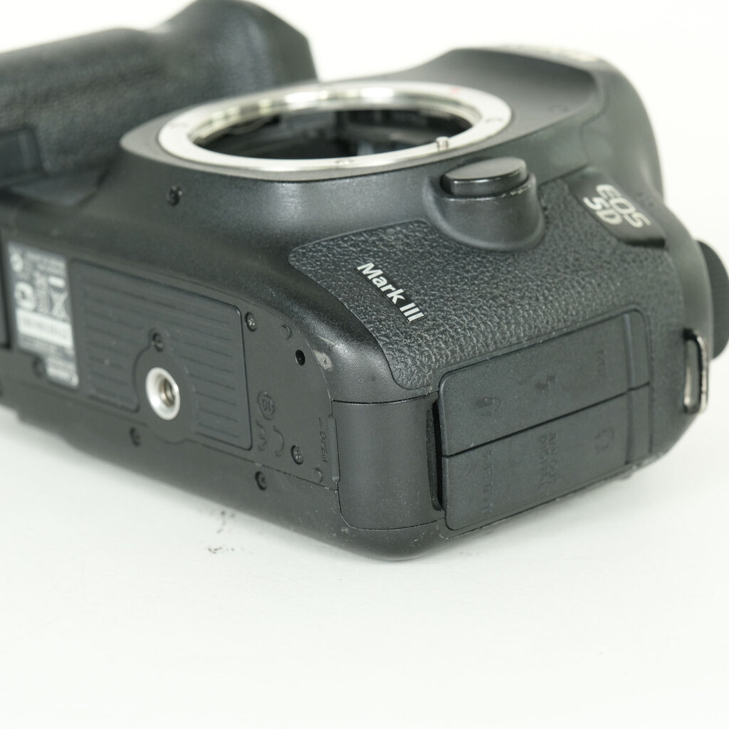 Canon EOS 5D Mark IIIの出品 | ONE SCENE（ワンシーン）