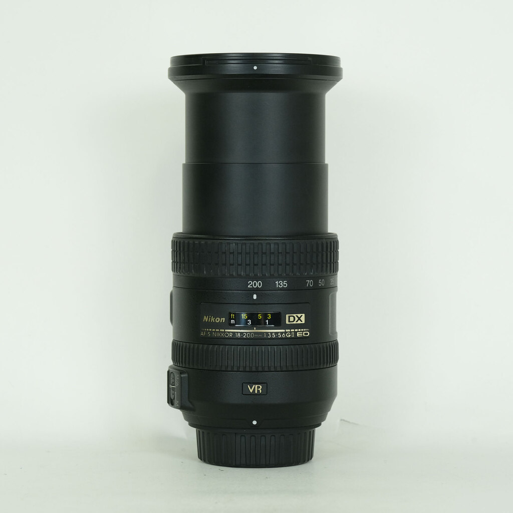Nikon AF-S DX NIKKOR 18-200mm F3.5-5.6G ED VR II