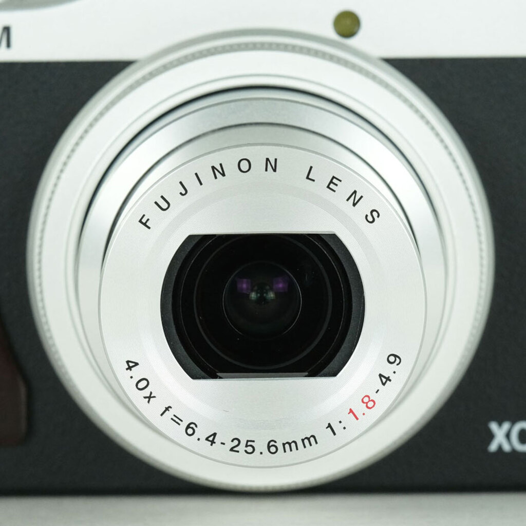 FUJIFILM XQ2 シルバー 動作確認済 デジタルカメラ 明るいレンズ FUJIFILM XQ2 シルバーの出品 | ONE SCENE（ワンシーン）