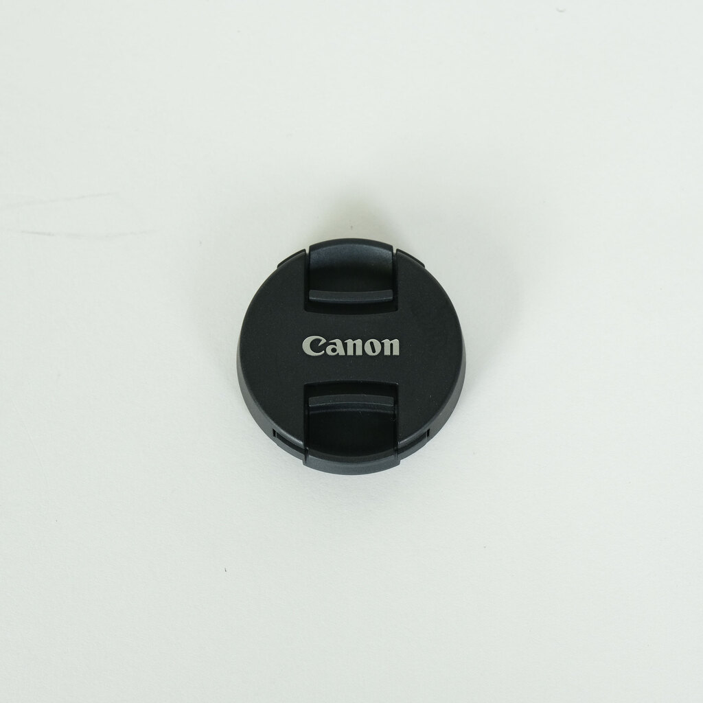 Canon EF-M28mm F3.5 マクロ IS STM