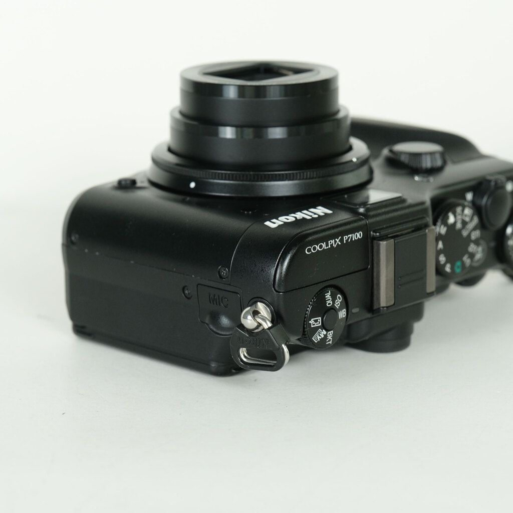 Nikon COOLPIX P7100 ブラックの出品 | ONE SCENE（ワンシーン）