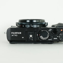 FUJIFILM X70 ブラック