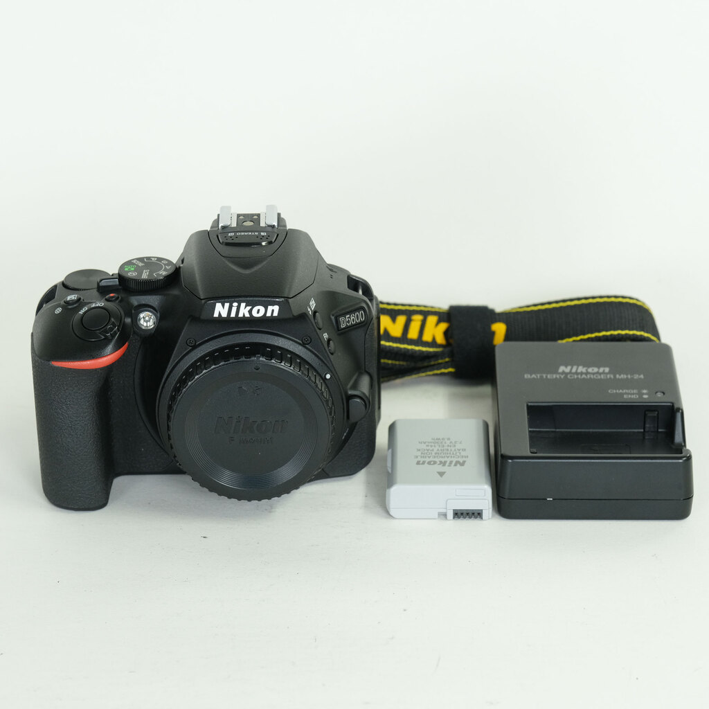 Nikon D5600