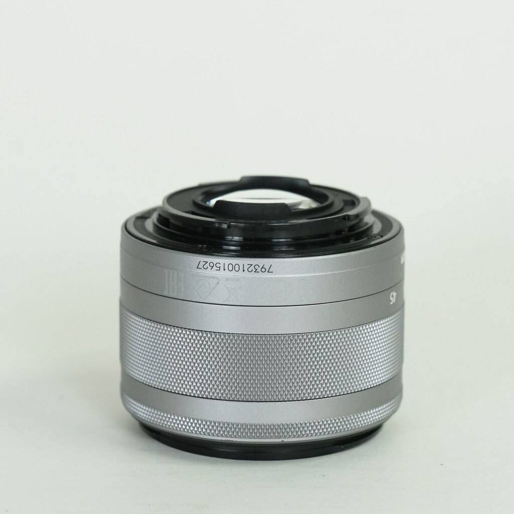 Canon EF-M15-45mm F3.5-6.3 IS STM