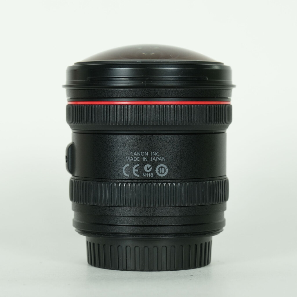 Canon EF8-15mm F4L �t�B�b�V���A�C USM