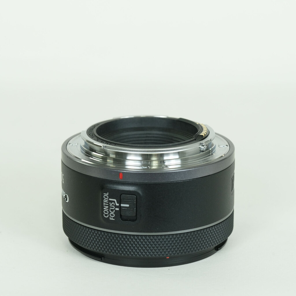 Canon RF50mm F1.8 STM Canon RF50mm F1.8 STM