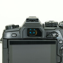 OLYMPUS OM-D E-M1 Mark II