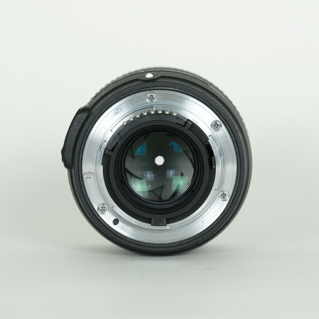 Nikon AF-S NIKKOR 50mm f/1.8G Nikon AF-S NIKKOR 50mm f/1.8G