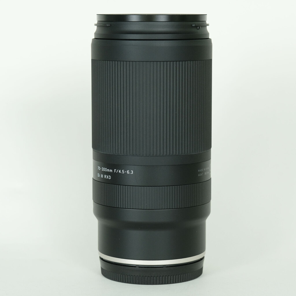 TAMRON 70-300mm F/4.5-6.3 Di III RXD (Model A047) [�j�R��Z�p]