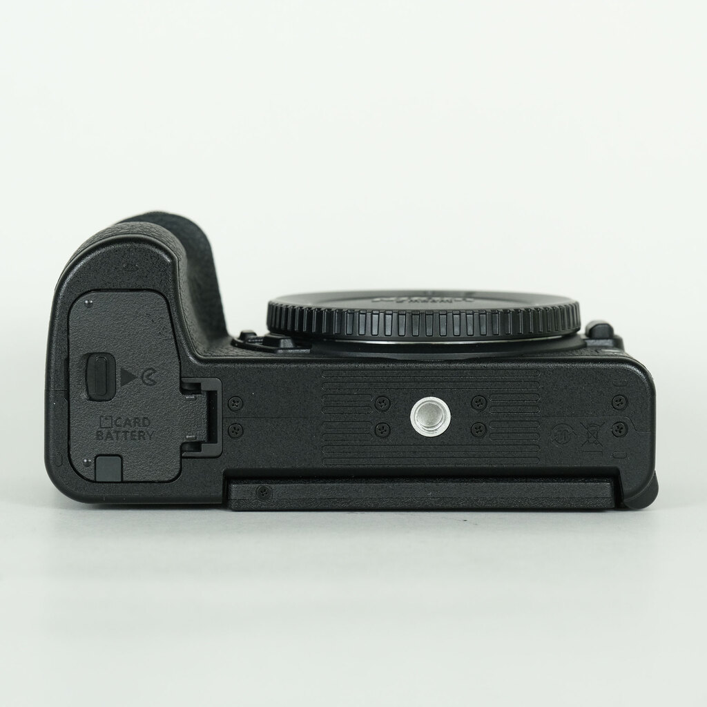 Nikon Z30の出品 | ONE SCENE（ワンシーン）