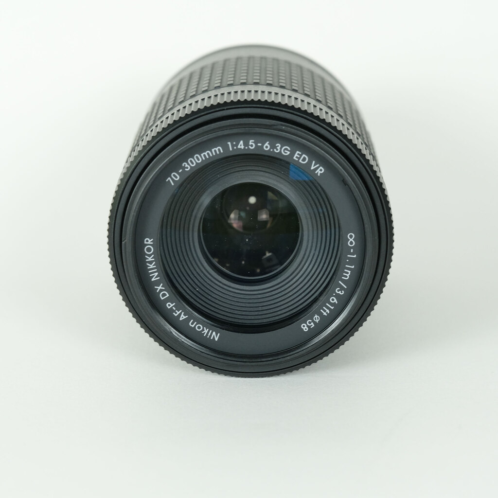 Nikon AF-P DX NIKKOR 70-300mm f/4.5-6.3G ED VR Nikon AF-P DX NIKKOR 70-300mm f/4.5-6.3G ED VR