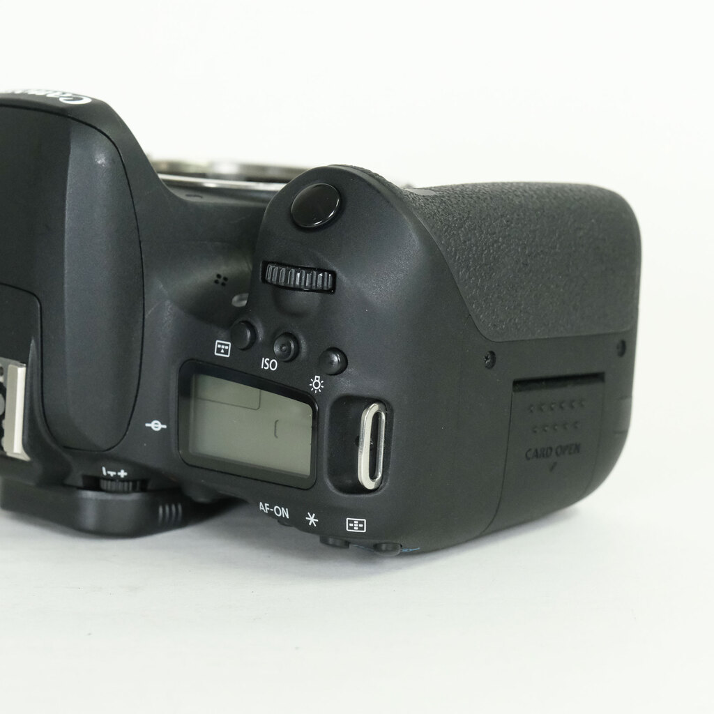 Canon EOS 9000D