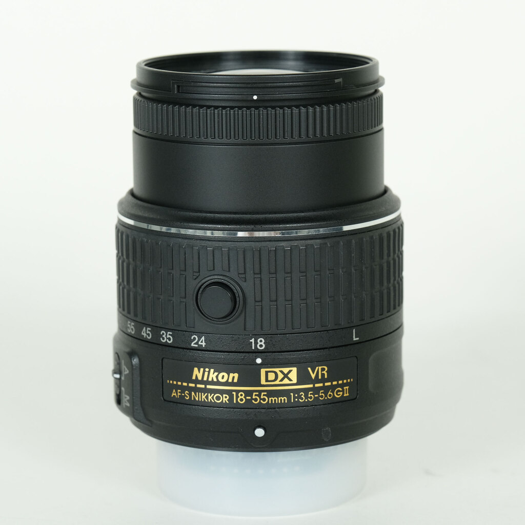 Nikon DX AF-S NIKKOR 18-55mm F3.5-5.6 G VR ニコン 訳あり ☆外観