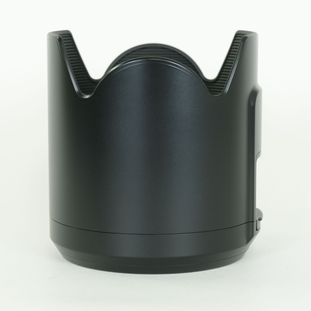 FUJIFILM GF100-200mmF5.6 R LM OIS WR FUJIFILM GF100-200mmF5.6 R LM OIS WR