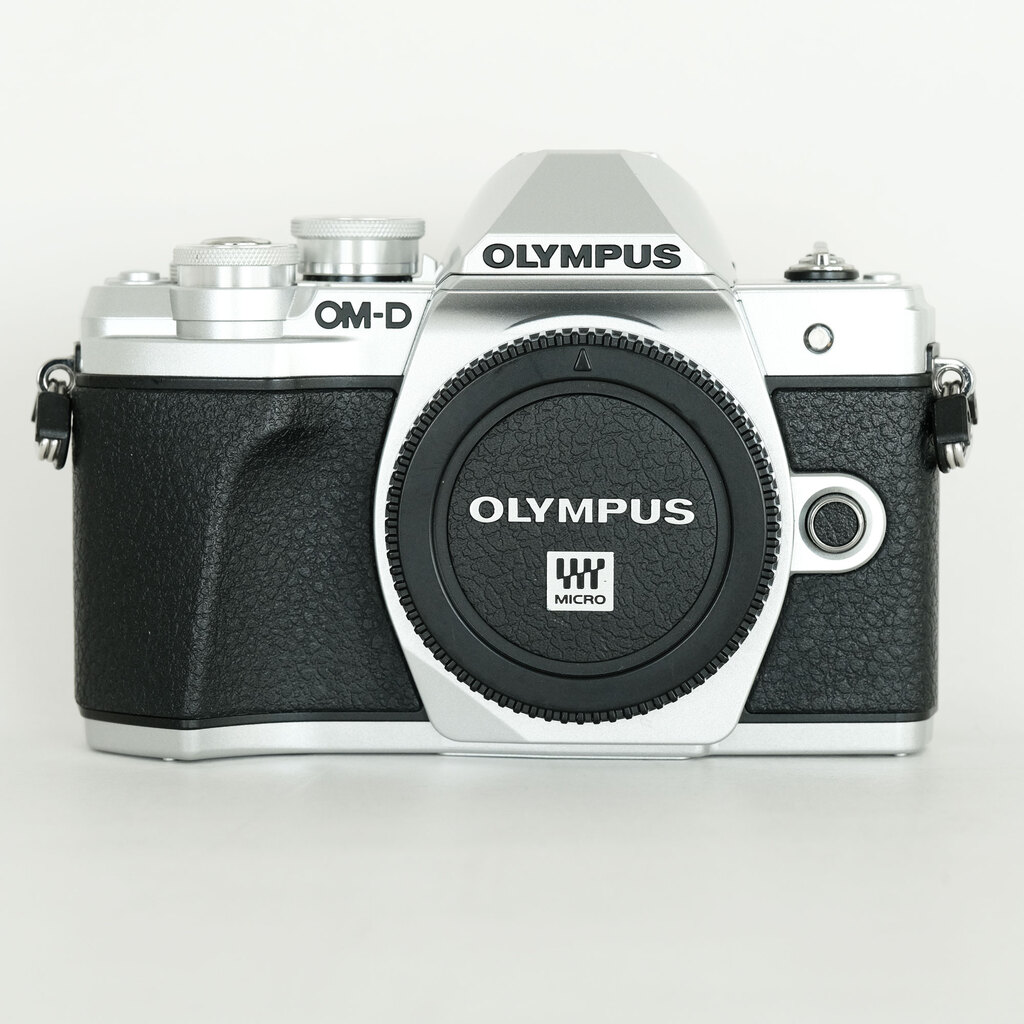 OLYMPUS OM-D E-M10 Mark III