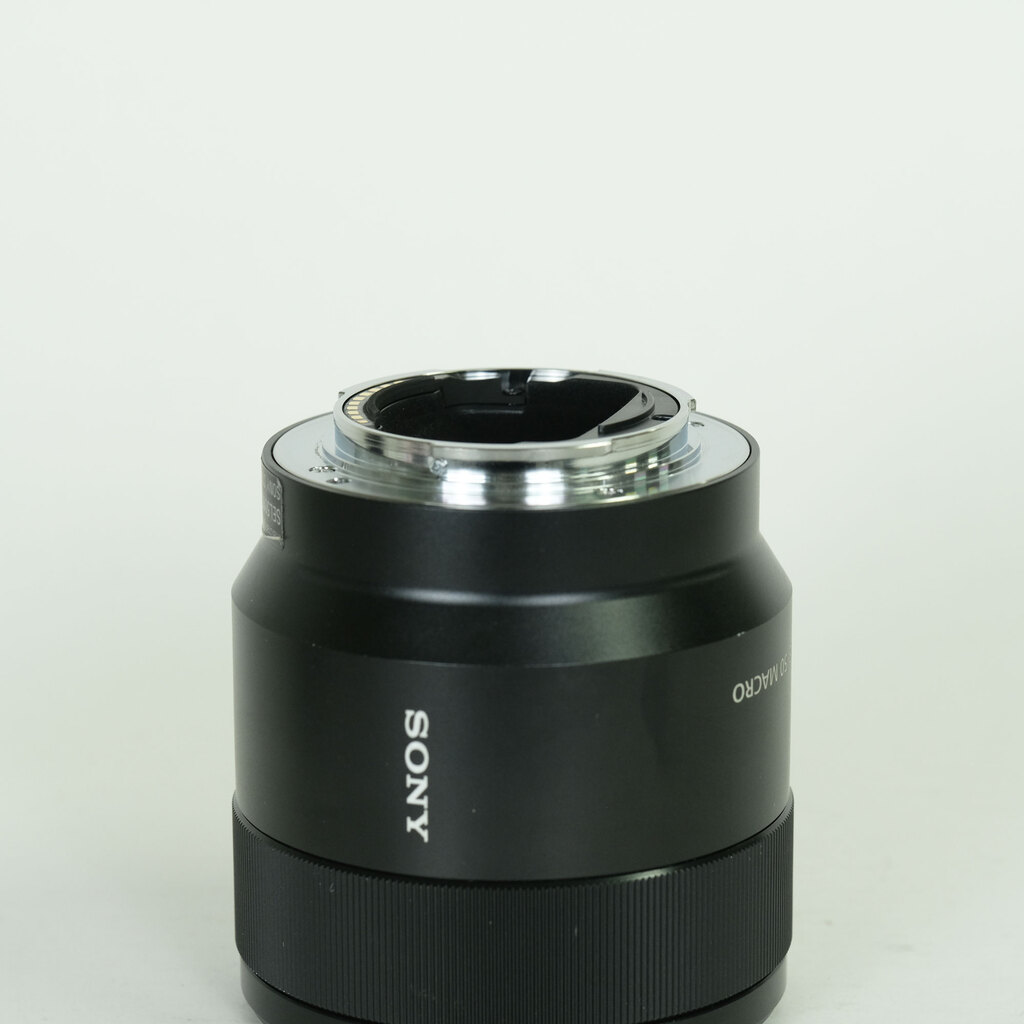 SONY FE 50mm F2.8 Macro SEL50M28 SONY FE 50mm F2.8 Macro SEL50M28