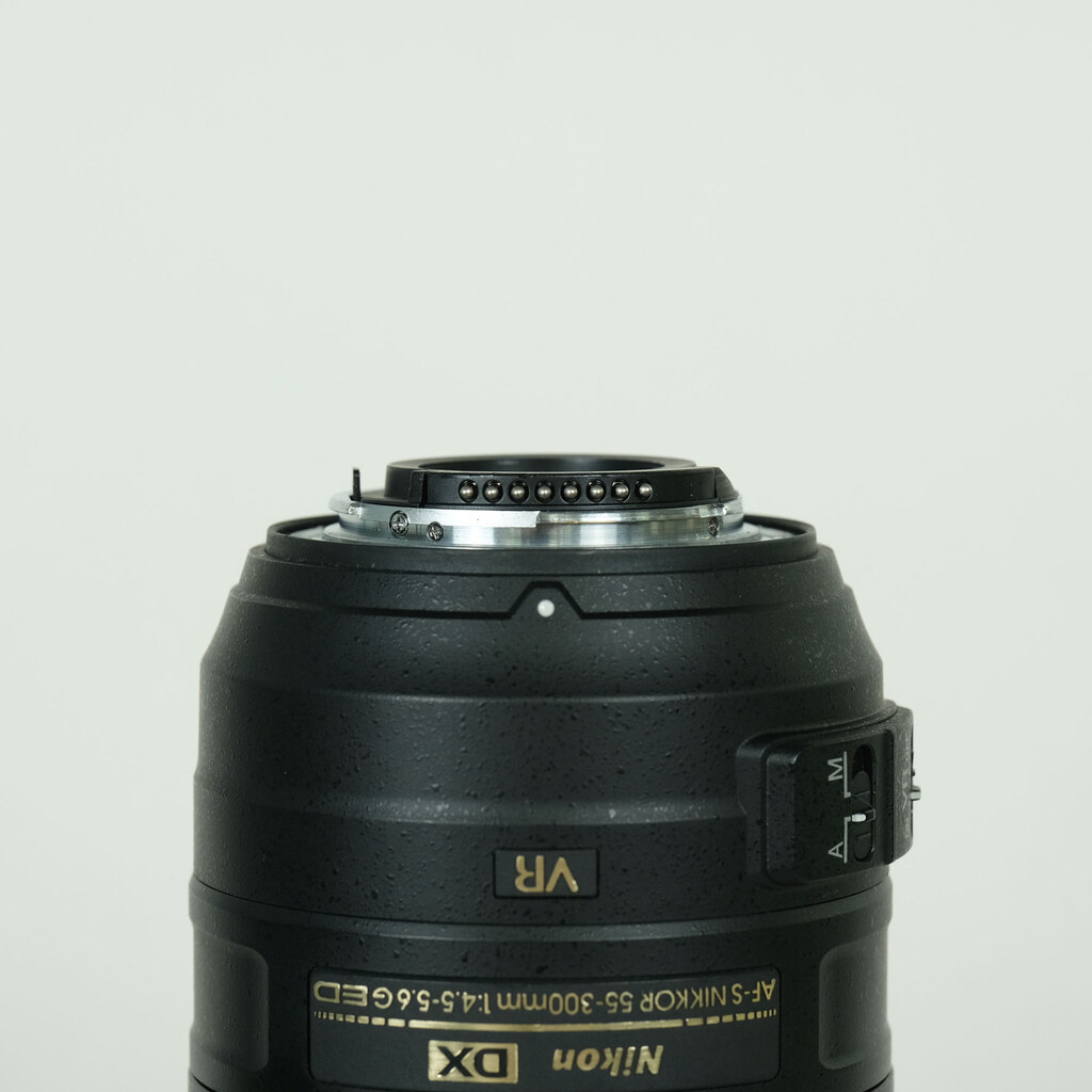 Nikon AF-S DX NIKKOR 55-300mm F4.5-5.6G ED VRの出品 | ONE SCENE
