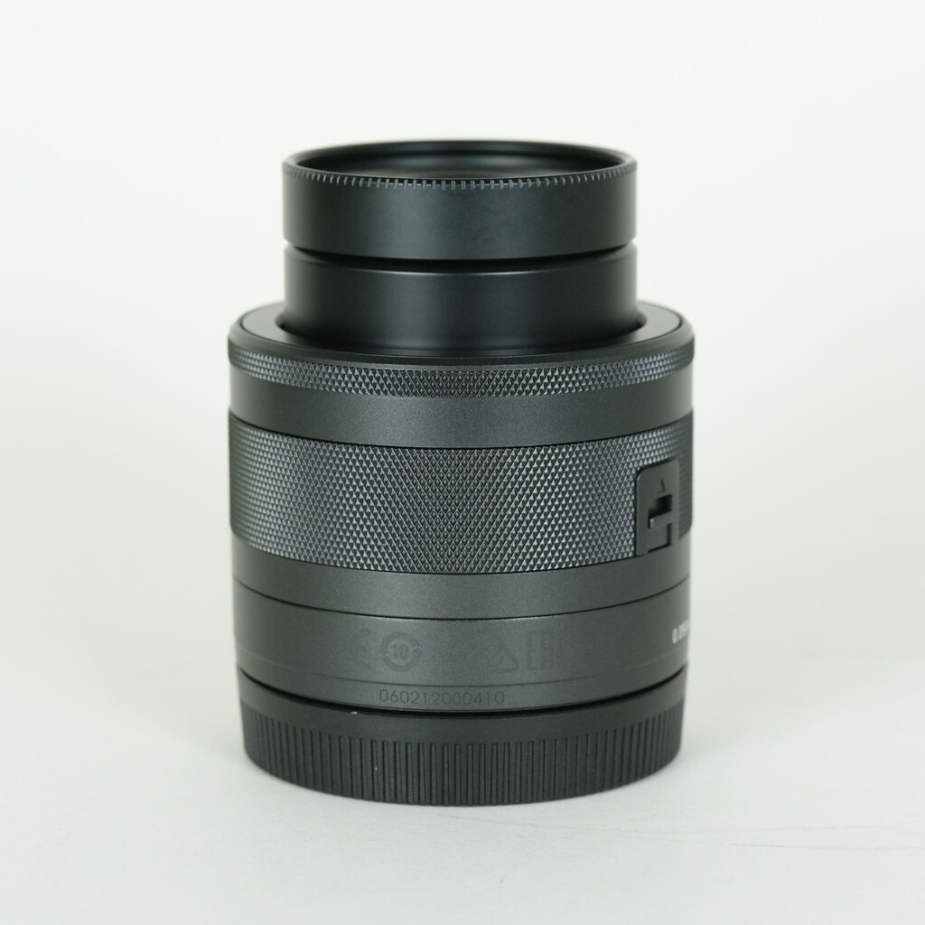 Canon EF-M28mm F3.5 マクロ IS STM