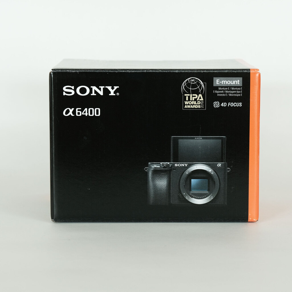 SONY α6400（ILCE-6400）の出品 | ONE SCENE（ワンシーン）