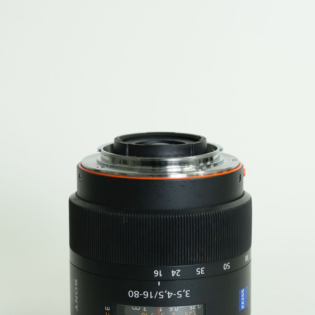 SONY Vario-Sonnar T＊ DT 16-80mm F3.5-4.5 ZA SAL1680Z