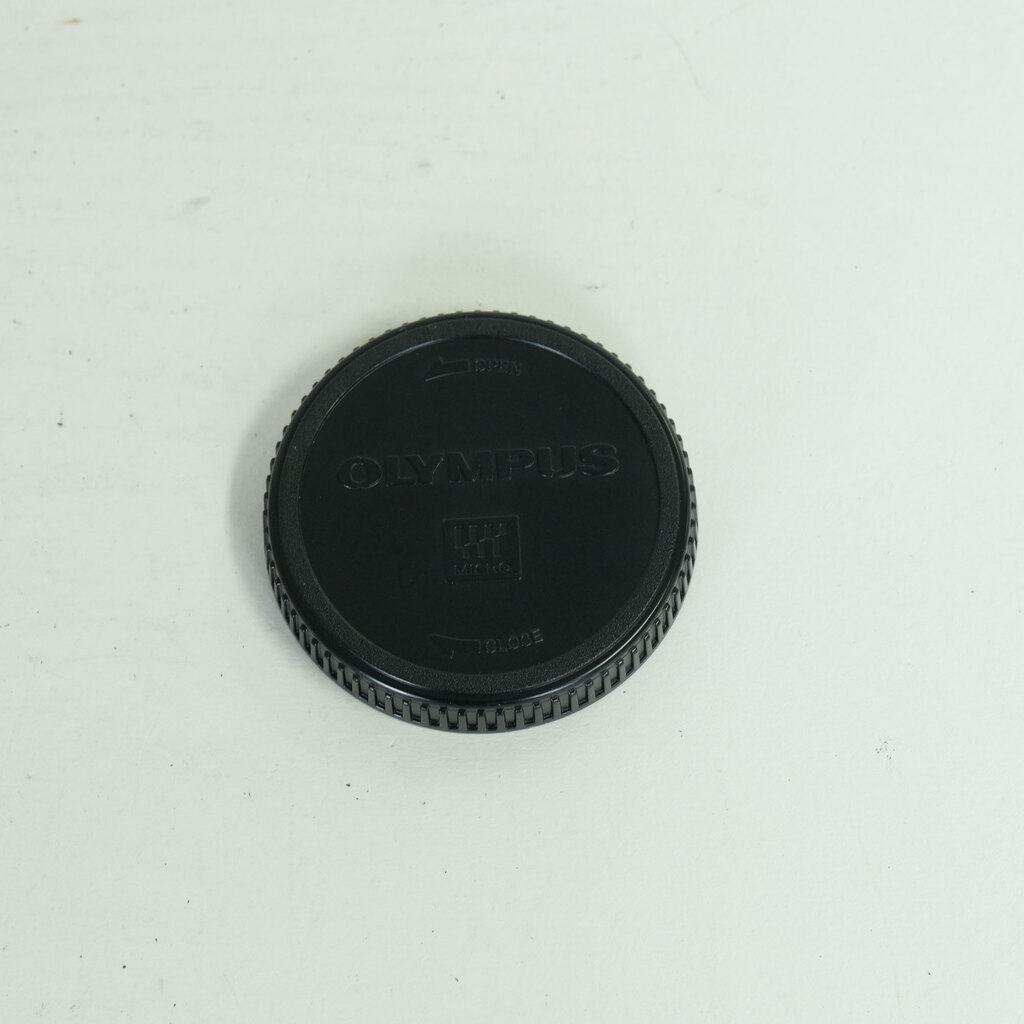 OLYMPUS フィッシュアイボディキャップレンズ（9mm Ｆ8.0 FISHEYE） BCL-0980 ブラック