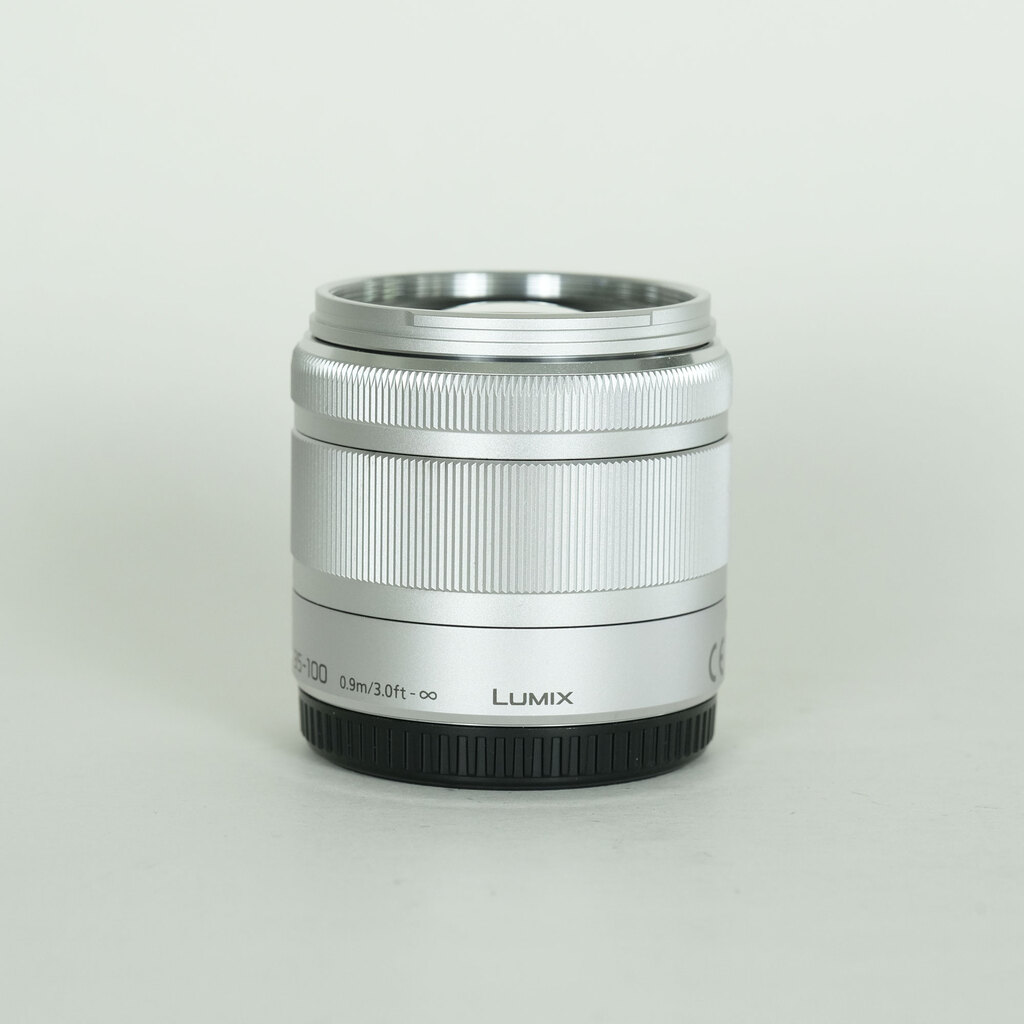 Panasonic LUMIX G VARIO 35-100mm / F4.0-5.6 ASPH. / MEGA O.I.S.