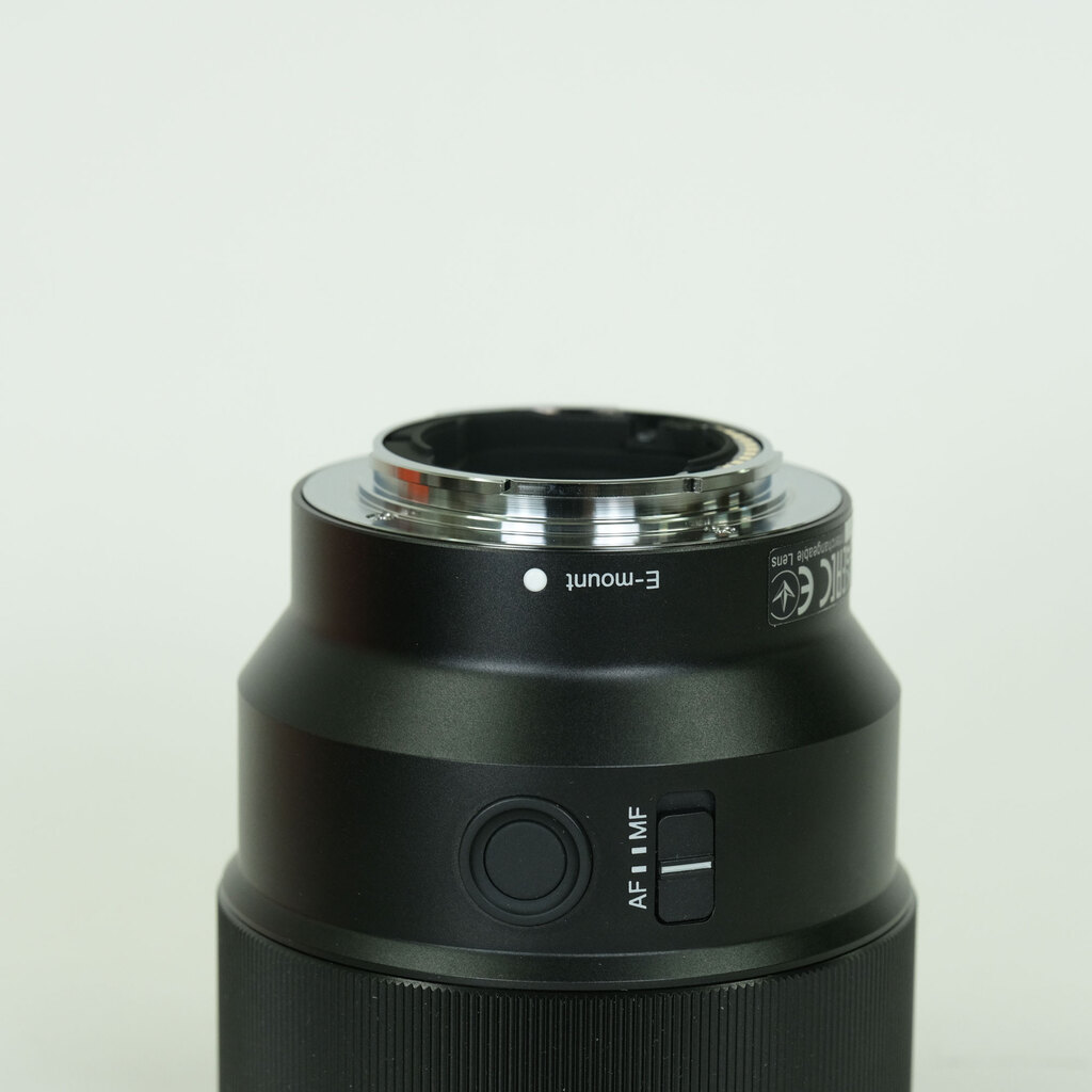 SONY FE 85mm F1.8 SEL85F18