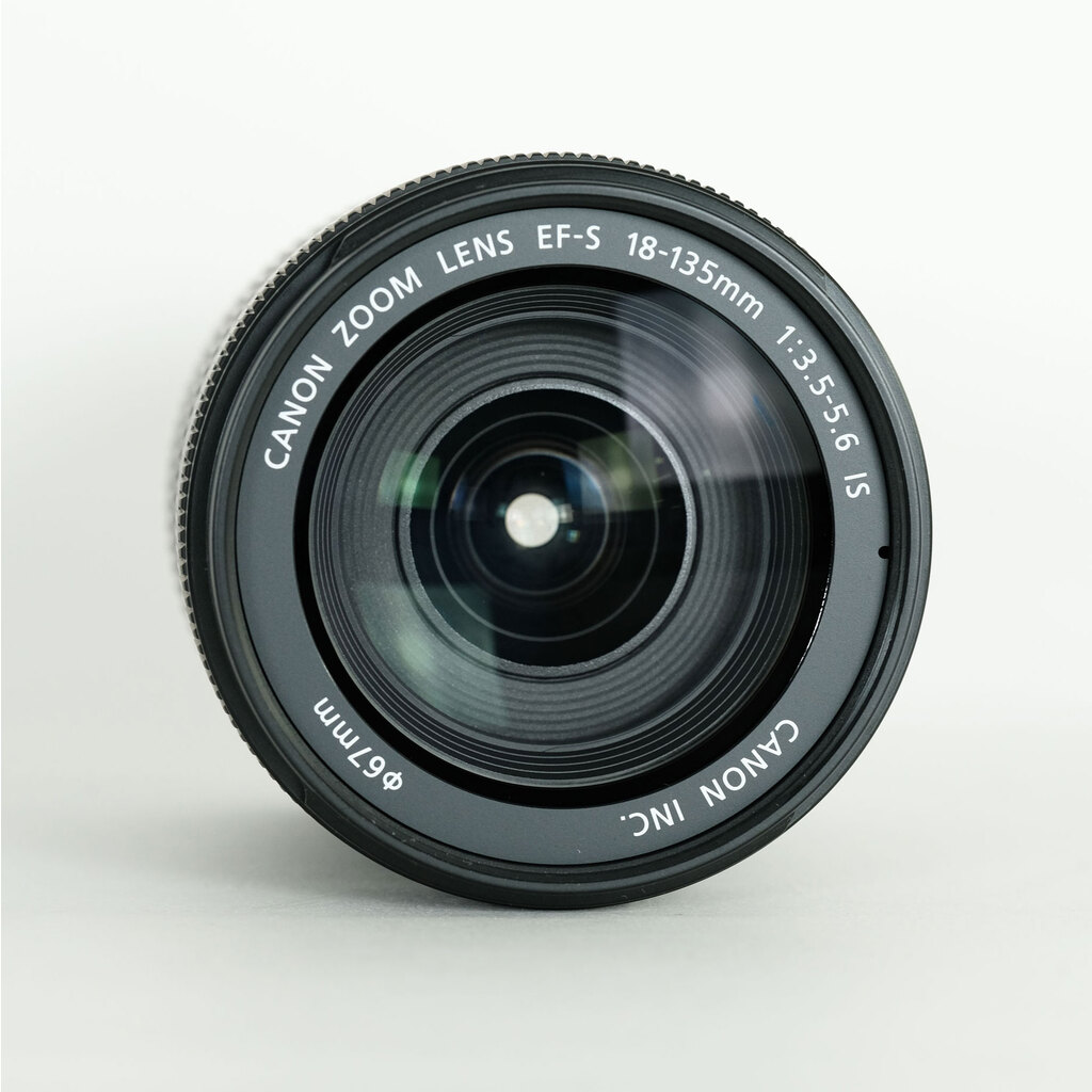 Canon EF-S18-135mm F3.5-5.6 IS