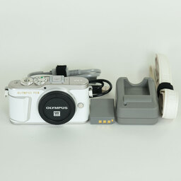 OLYMPUS PEN E-PL9
