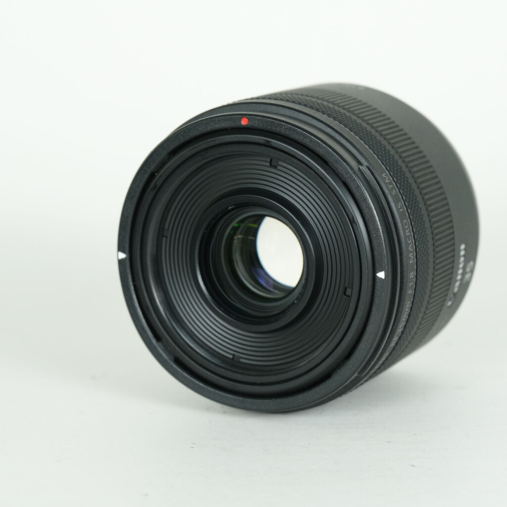 Canon RF35mm F1.8 MACRO IS STMの出品 | ONE SCENE（ワンシーン）
