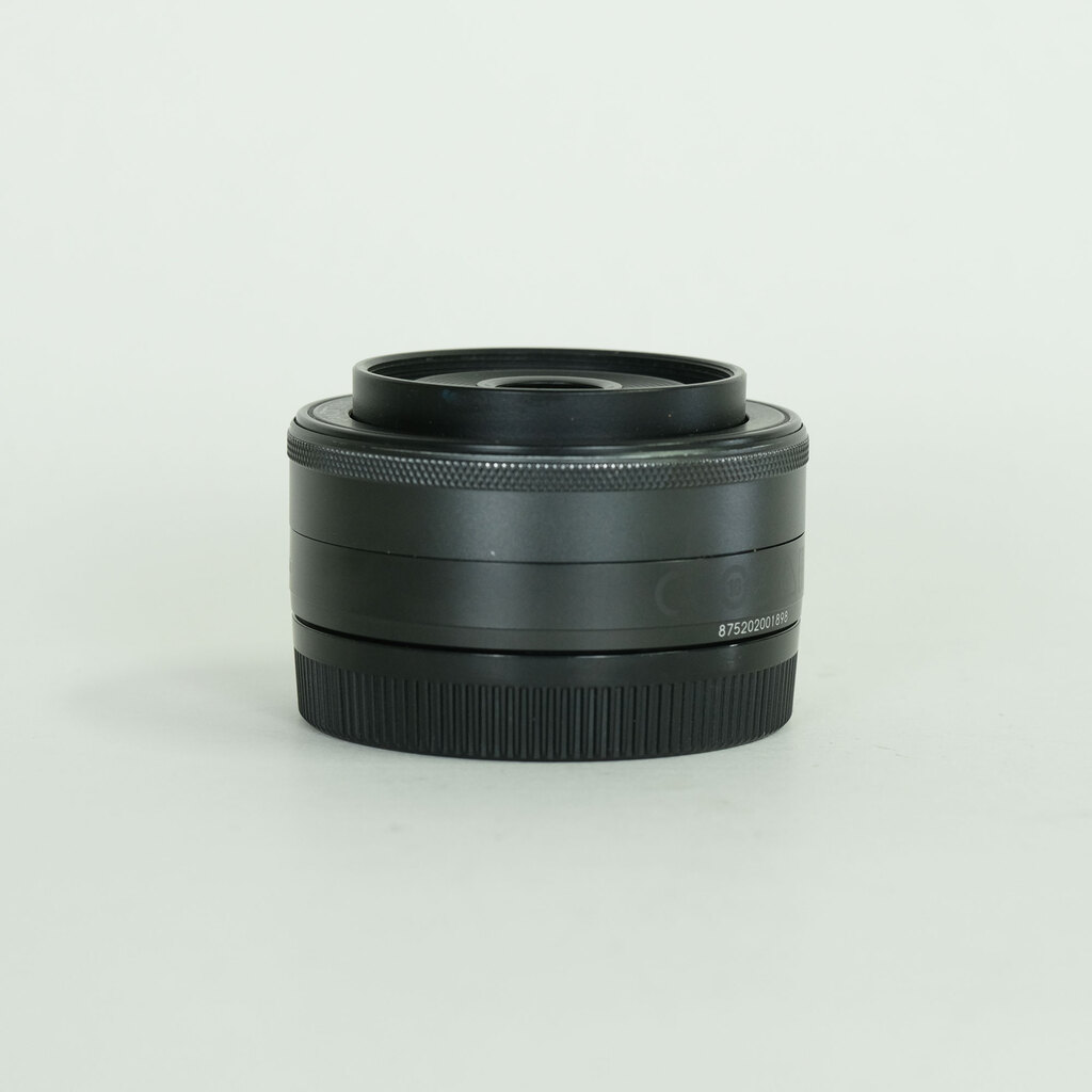 Canon EF-M22mm F2 STM